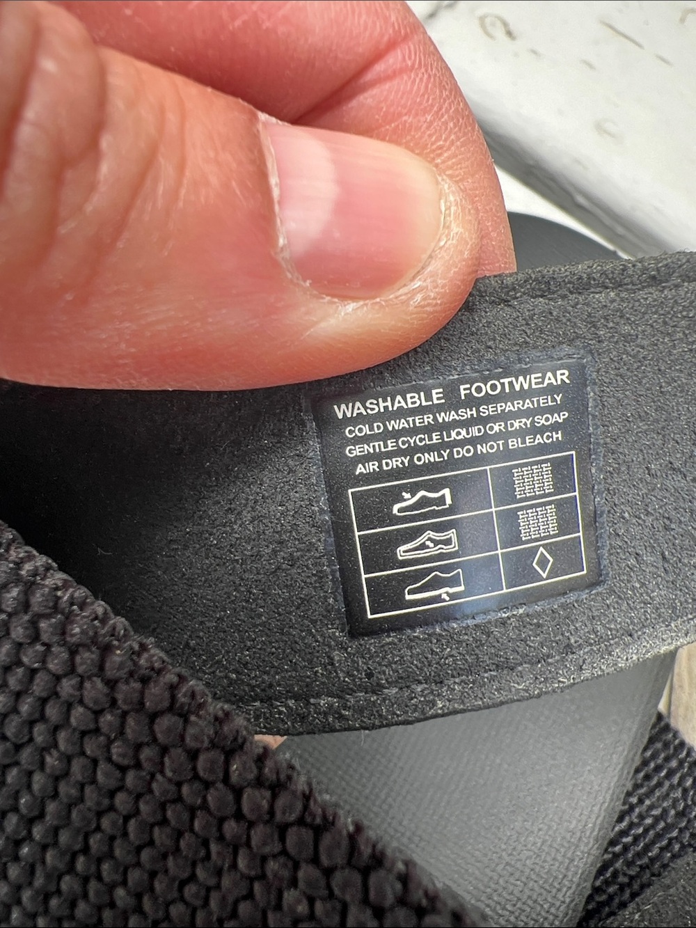 Keen Women Black Dual-Strap Elastic Sandals - Picture 3 of 8